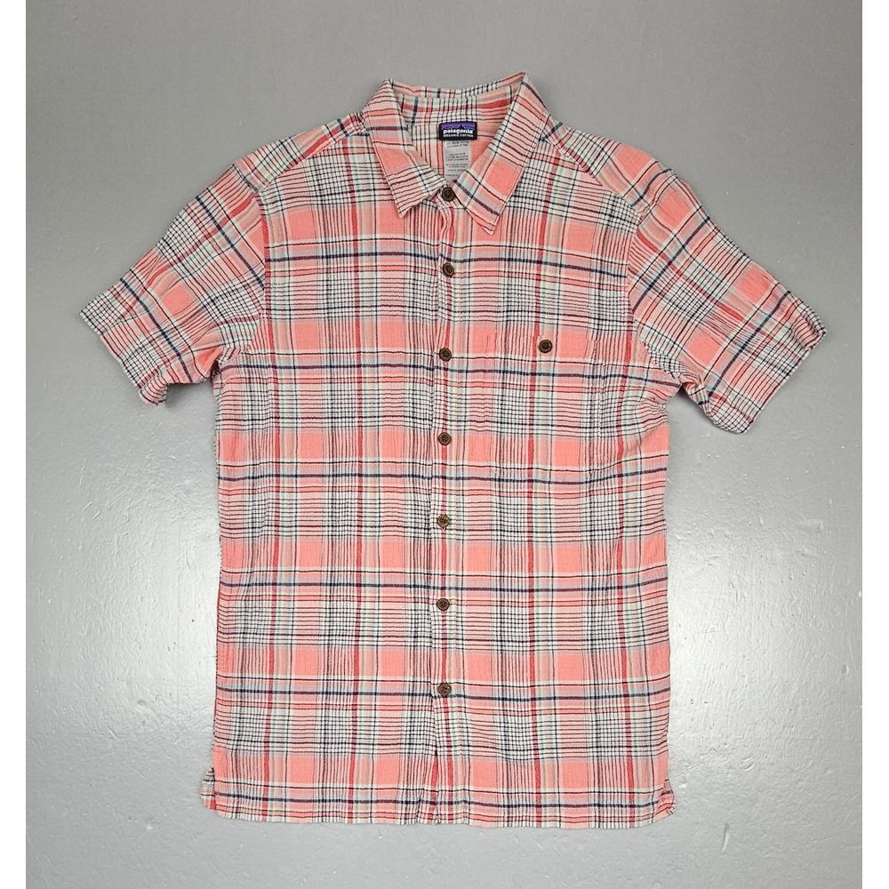 Patagonia Button Up Shirt‎ Mens Medium. Pink Plaid Crinkle Organic Cotton